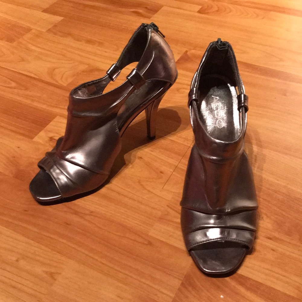 Shiny silver high heels